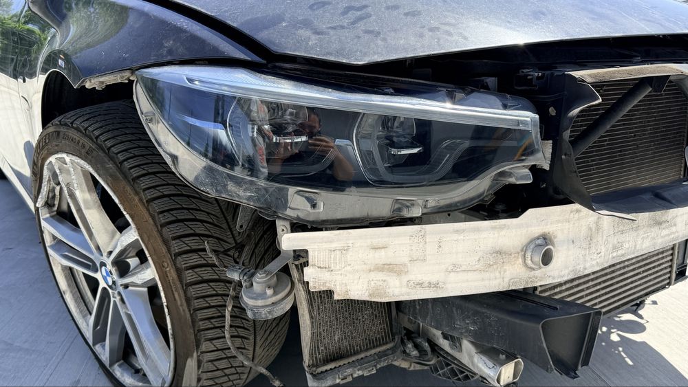 BMW F32 F33 F36 LCI Фар десен