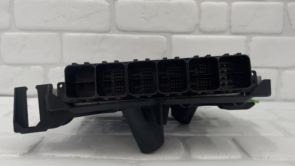 Компютър модул двигател AUDI Q5 / SQ5 06M907309D