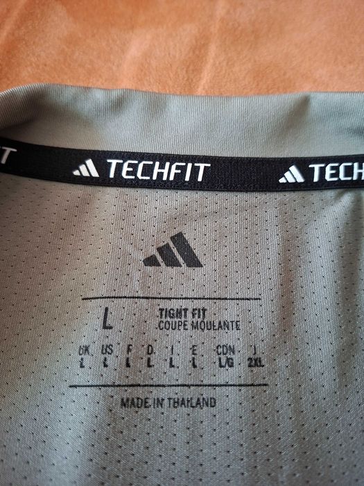 Тениска Adidas Techfit