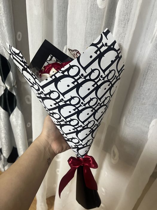 Buchet trandafiri din satin