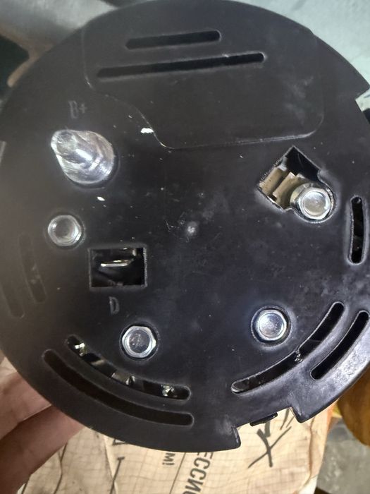 Корбиратор . Стартер. Генератор