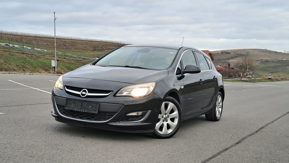 Opel Astra 1,4 Benzina an 2013 120 Cp 8 Aluminiu Euro 5