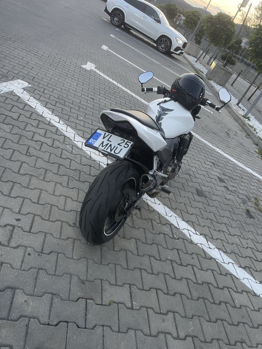 Kawasaki z750.