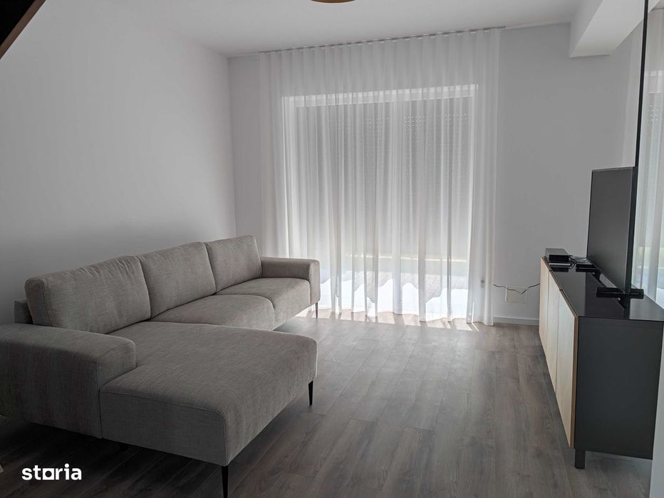 Duplex Nou 4 Camere Râșnov – View Cetate, Parcare