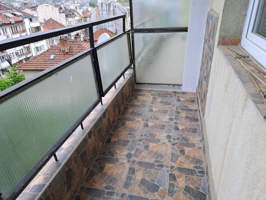 Продава се Четиристаен апартамент в Плевен, Идеален център - 106 кв.м за 1651 €/кв.м - Снимка #13