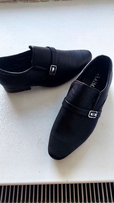 Туфли школьные для мальчика.Новые