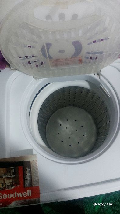 Yarim avtomat Kir mashina sotiladi