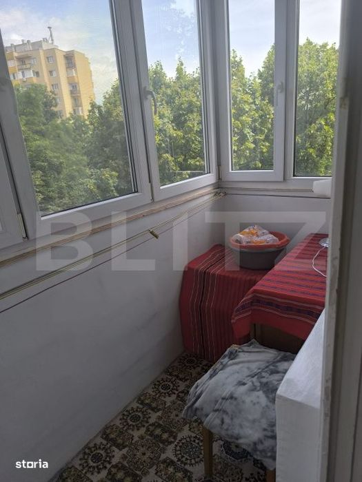 Apartament de vanzare, cu 3 camere si 3 balcoane, 74 mp, zona Manastur