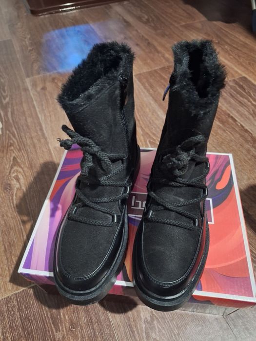 Зимни боти велур и кожа