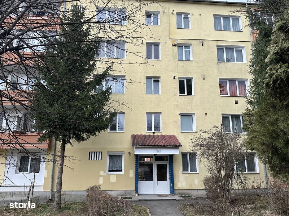 Apartament 2 camere, zonă liniștită | Gura Campului