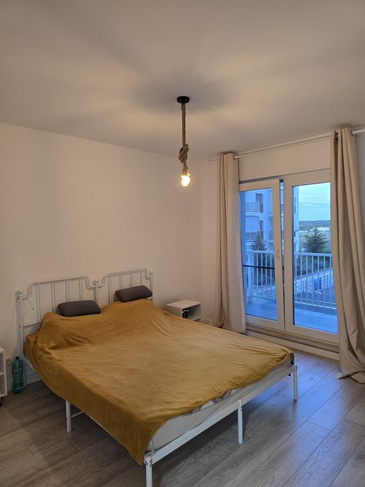 Închiriez apartament 2 camere + dressing + balcon 10mp Arbo Residence