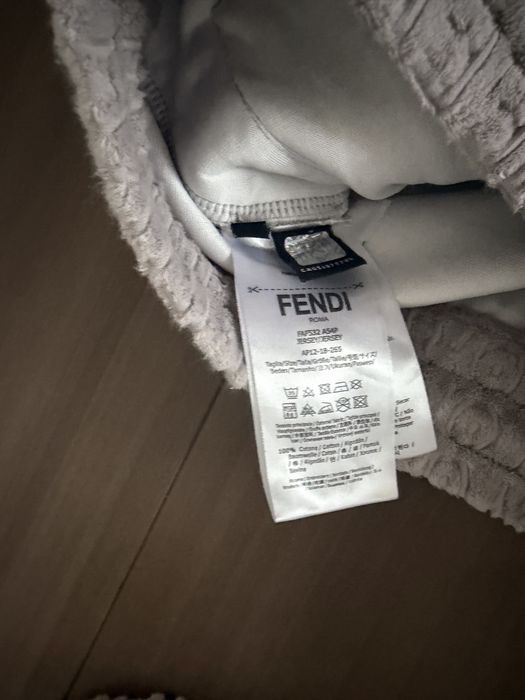 FENDI оригинален екип