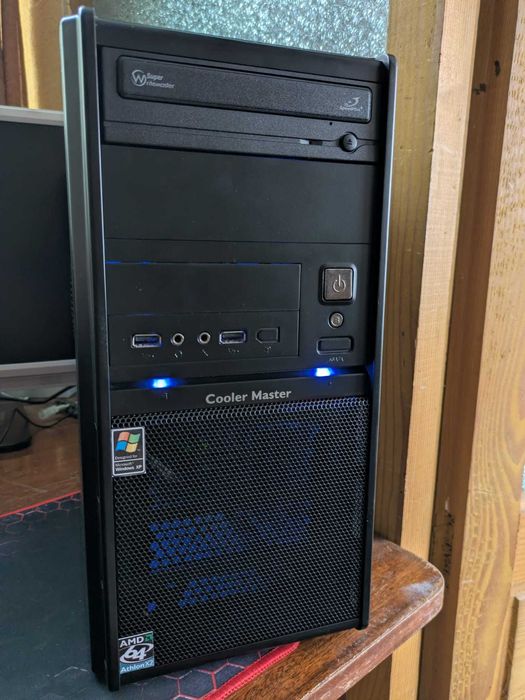 Calculator retro gaming WindowsXP Procesor Athlon64 x2, geForce 9500GT