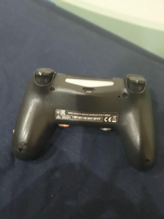 Controler ps4 usor uzat