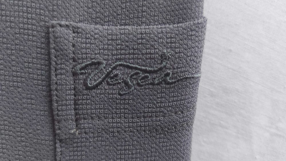 Продавам нови мъжки ризи