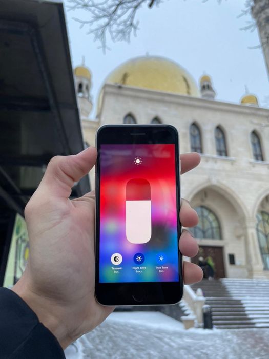 Iphone se 22 128gb срочно торг