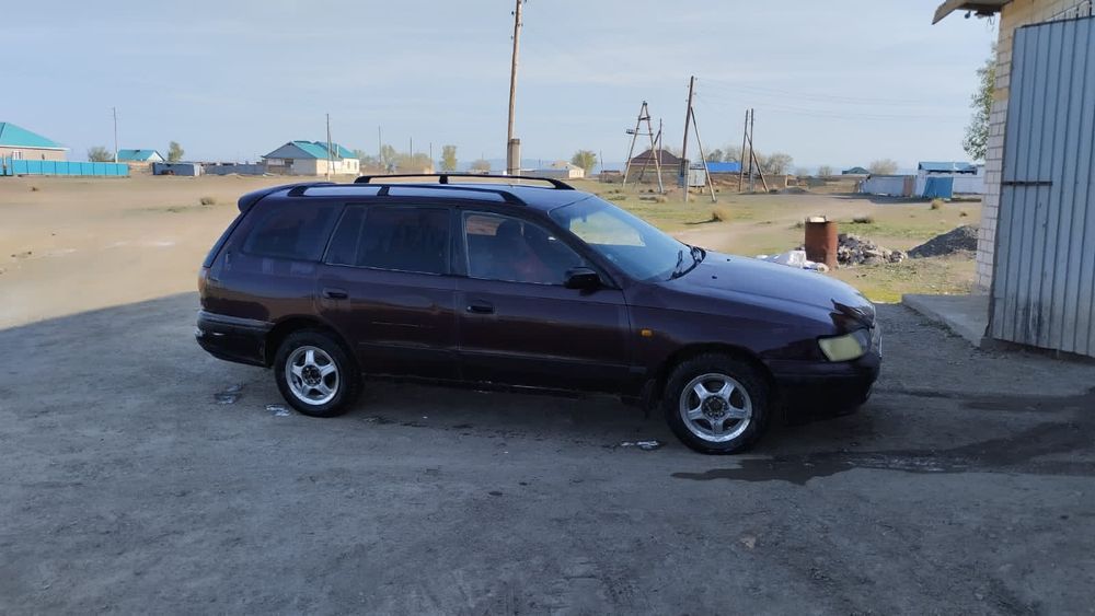 продам Toyota caldina