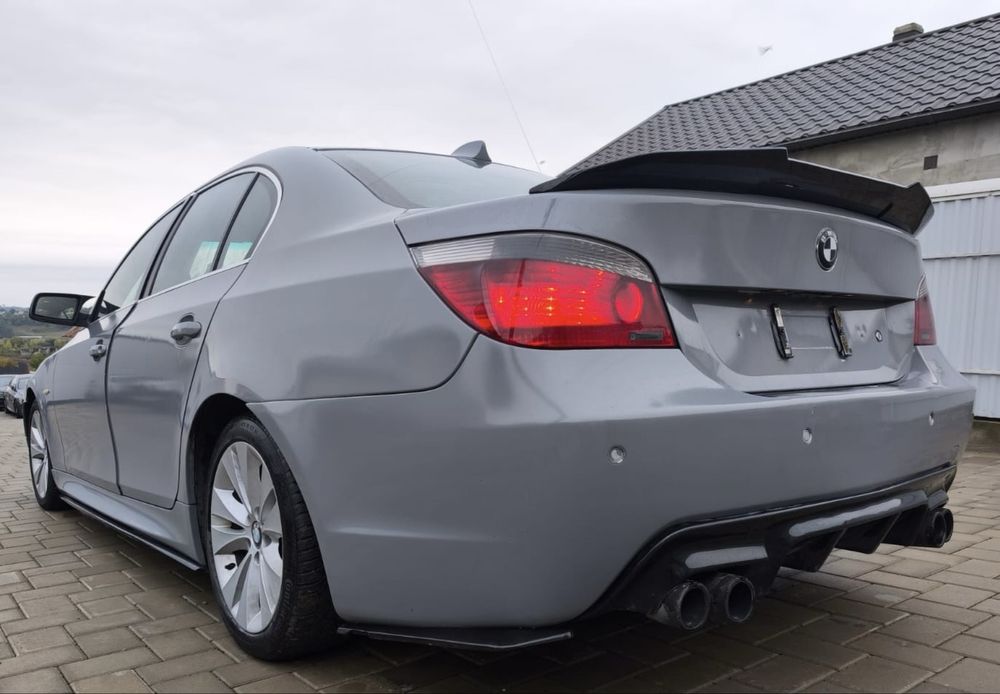 Dezmembrez BMW 530d M Pack ,volan stanga E60 3.0d 218cp,evacuare dubla