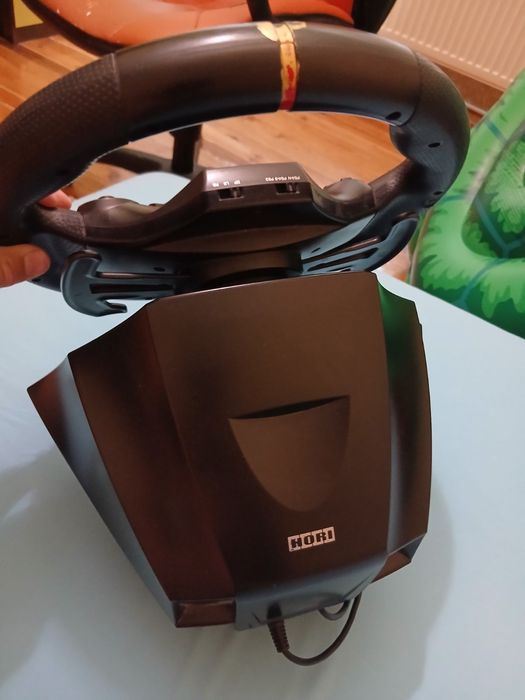 Ps4 500gb Slim , НОВ джойстик    Волан с педали +5игри
