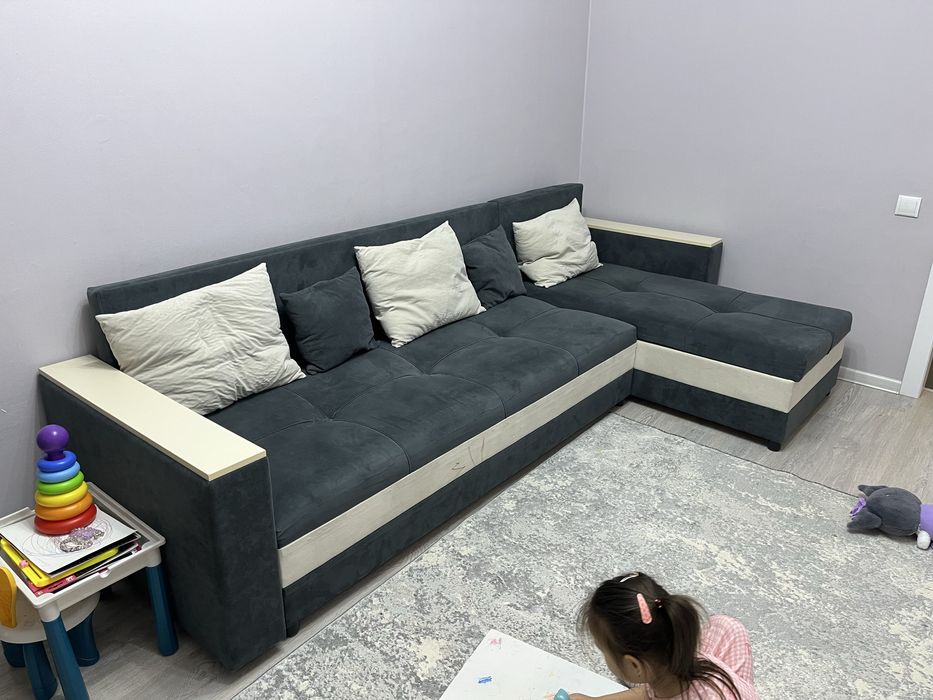 продам диван угловой