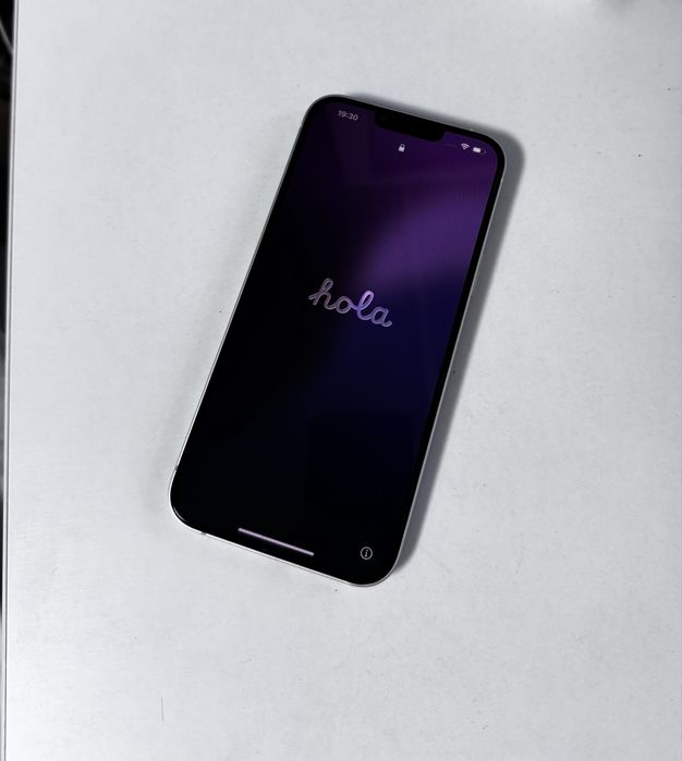 iPhone 14 Plus Starlight