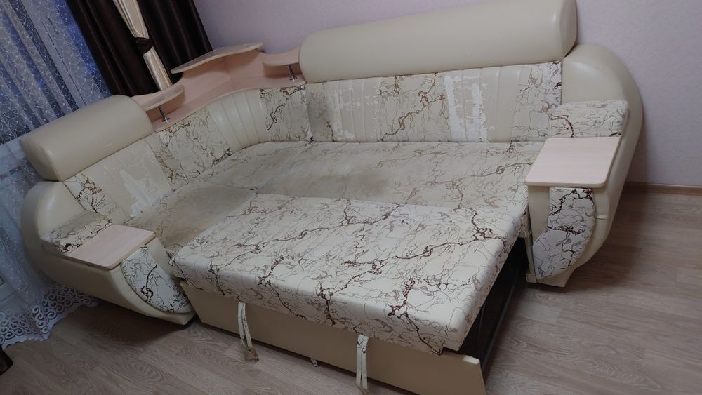 Угловой диван б/у