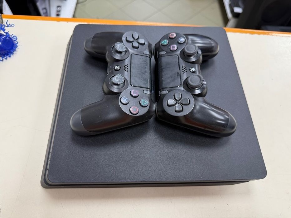 Пс 4 слим. 1 тб. Playstation