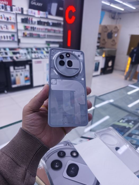 Nothing Phone (3a) pro 12/256