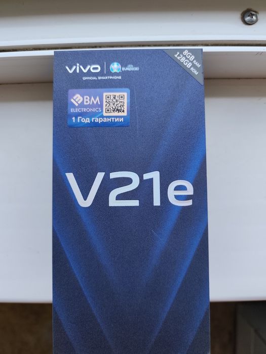 Продаётся телефон V21e