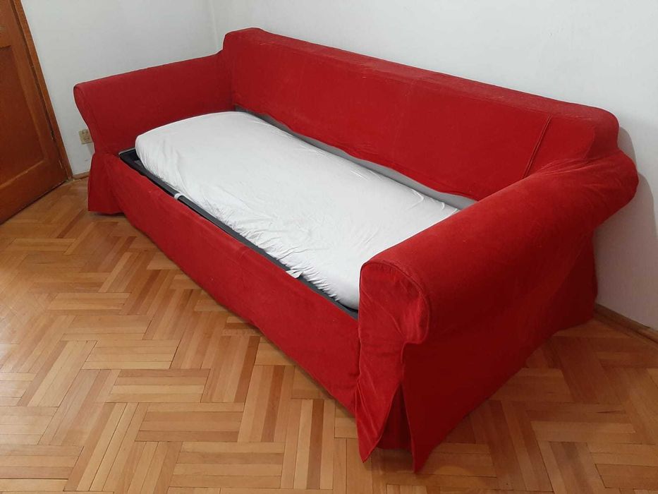 Canapea extensibila Ikea