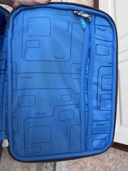 Чемодан , ручная кладь