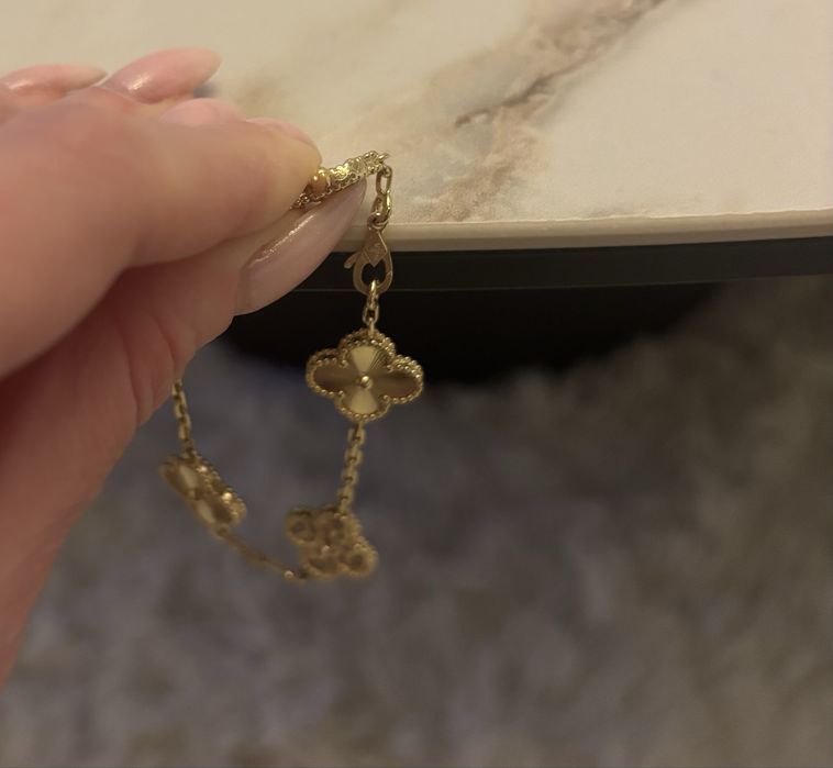 Гривна Van Cleef Alhdmbra Vintage