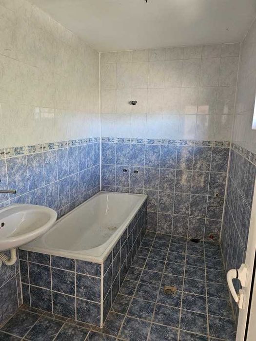 Продава се Къща в с. Конево, Област Шумен - 226 кв.м за 221 €/кв.м - Снимка #12