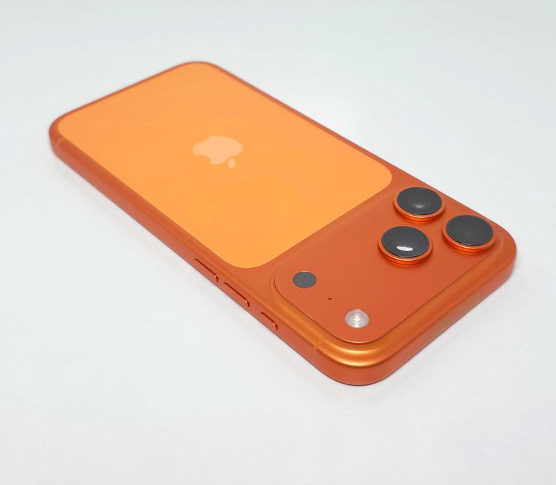 iPhone 17 Pro Max 256GB Cosmic Orange E-Sim
