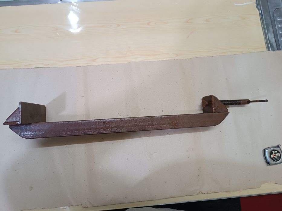 Струбцина универсальная