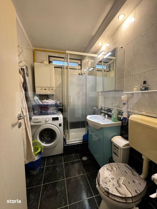 Apartament de vanzare, cu 3 camere decomandat, 61 mp, zona Progresul