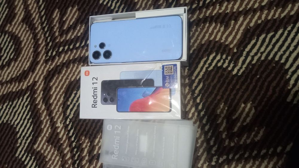 Redmi 12 sotiladi srochno