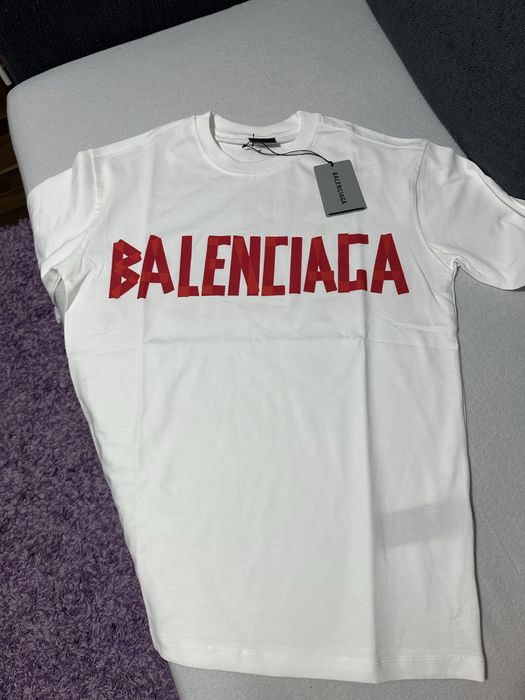 Tricou balenciaga