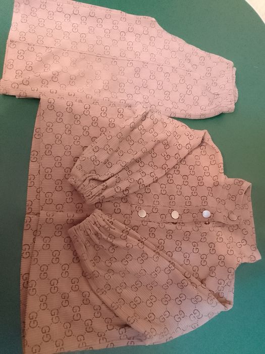 3.5 ёшгача кизчаларга кийимлар хаммаси 130.000