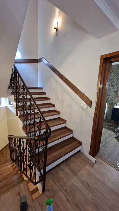 Scara Trepte Lemn Masiv Placare Frasin Stejar