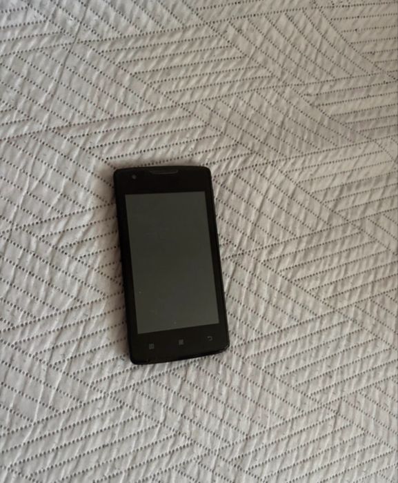 Telefon lenovo A1000
