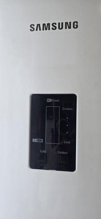 Продам  большой холодильник