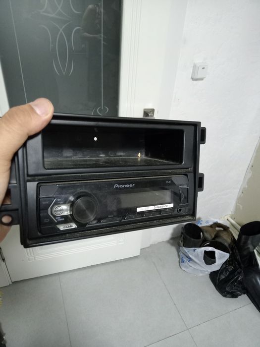 Продам магнитолу