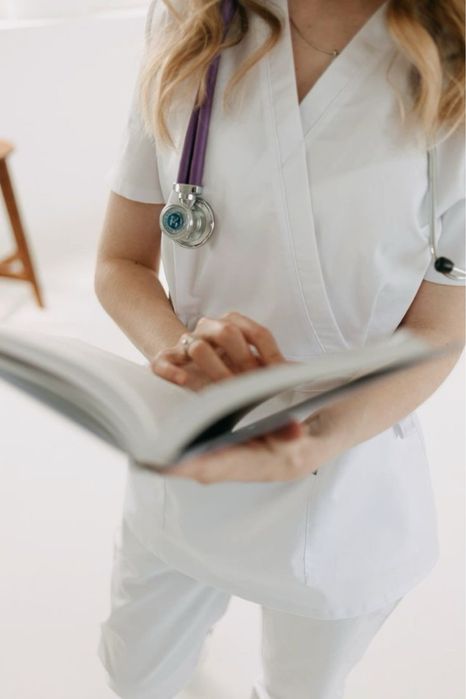 Врач нарколог медсестра вывод из запоя лечение алкоголизма кодирование