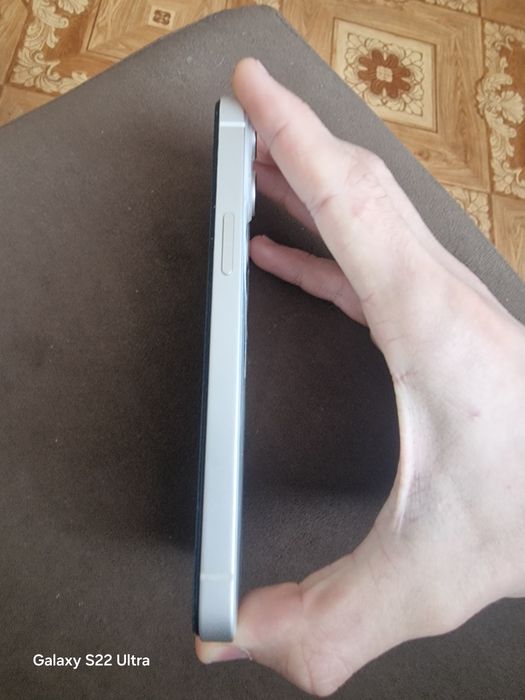 Обменяю айфон 14