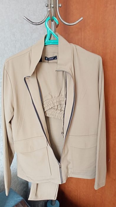 Мужские костюм размер 50