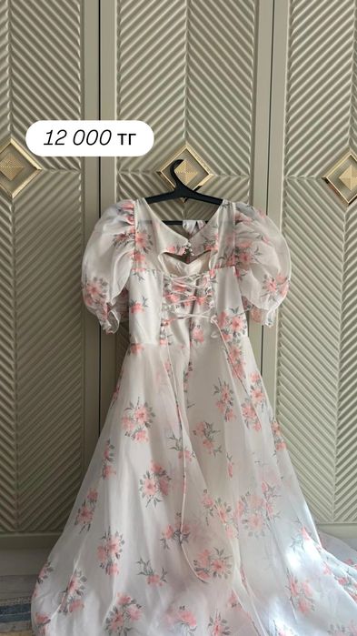 Одежда для девочек. В хорошем состоянии, размер 42-44.