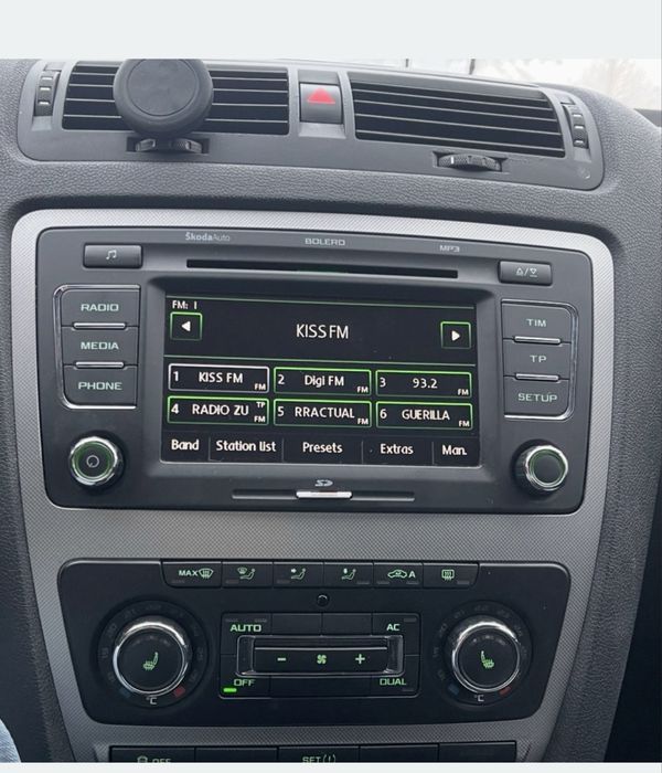 Rama pentru media player skoda