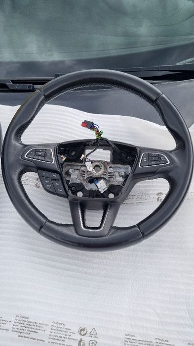 Volan ford cu incalzire