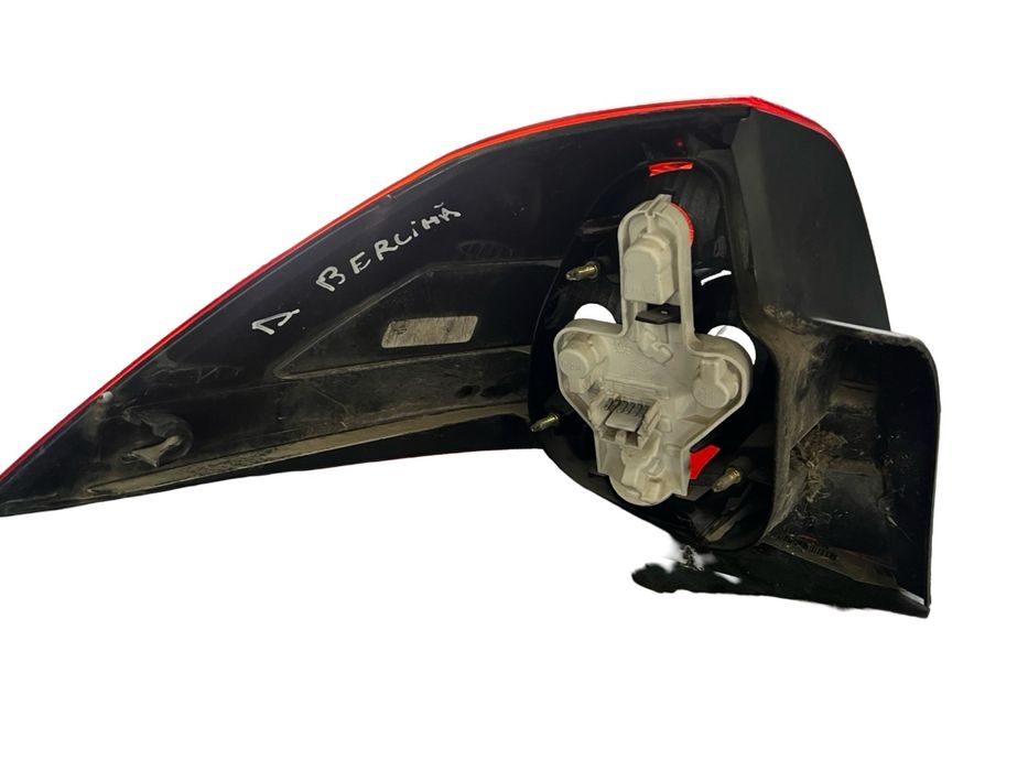 Lampa Spate / Stop Dreapta Renault Megane Ii Saloon Lm0/1_ 2003 - >